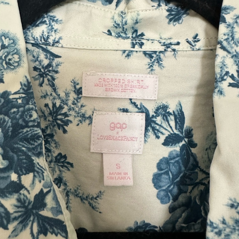 Love shack fancy/gap cropped button up floral shirt